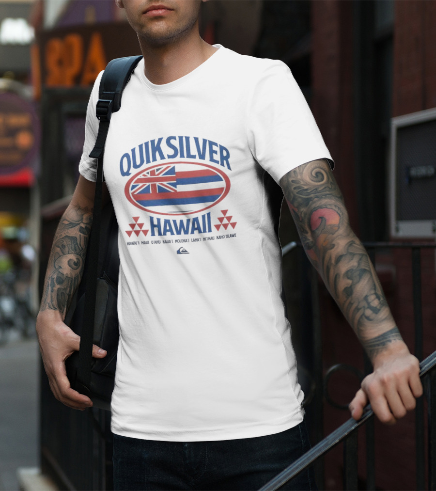 Quiksilver Hawaii Flag Design With Island Names - Hawai'i Maui O'ahu Kaua'i Moloka'i Lana'i Ni'ihau Kaho'olawe T-Shirt