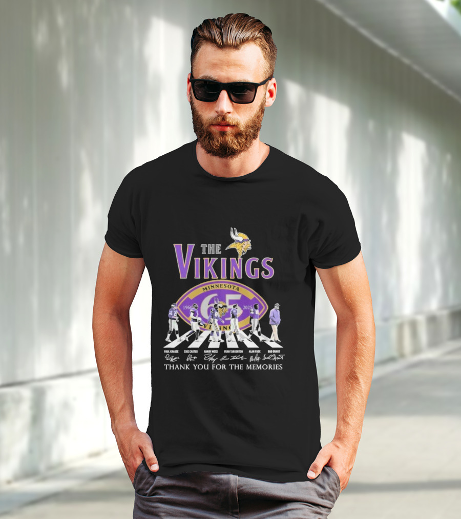 Minnesota Vikings Thank You For The Memories 1960-2025 Paul Krause Chris Carter Randy Moss Fran Tarkenton Alan Page Bud Grant T-Shirt