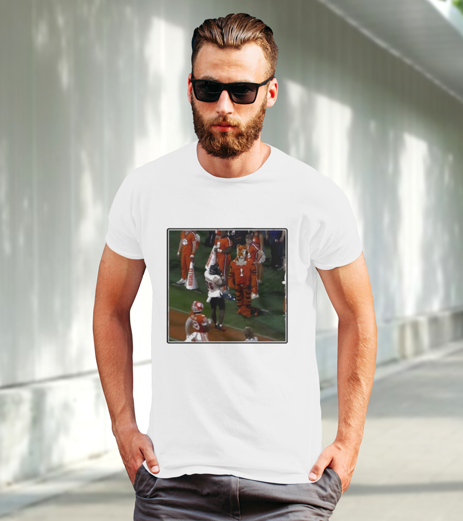 Louisville Victory Dance Night Night Celebration Against Clemson Tiger Mascot T-Shirt
