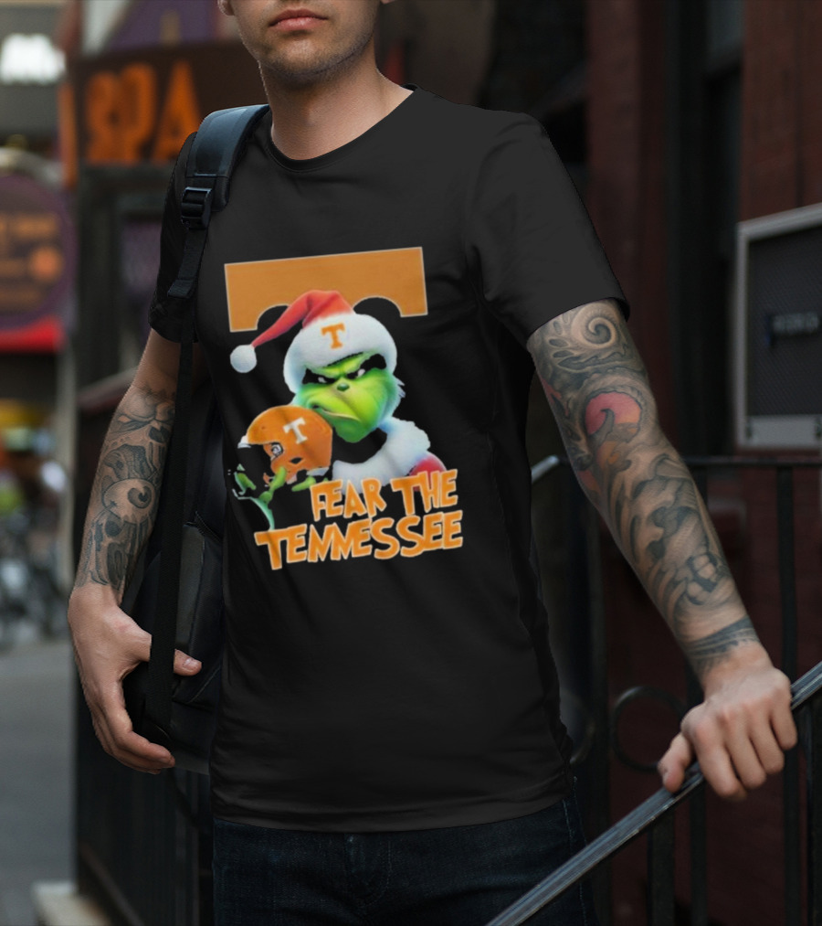 Fear The Tennessee Volunteers Grinch Football Helmets T-Shirt