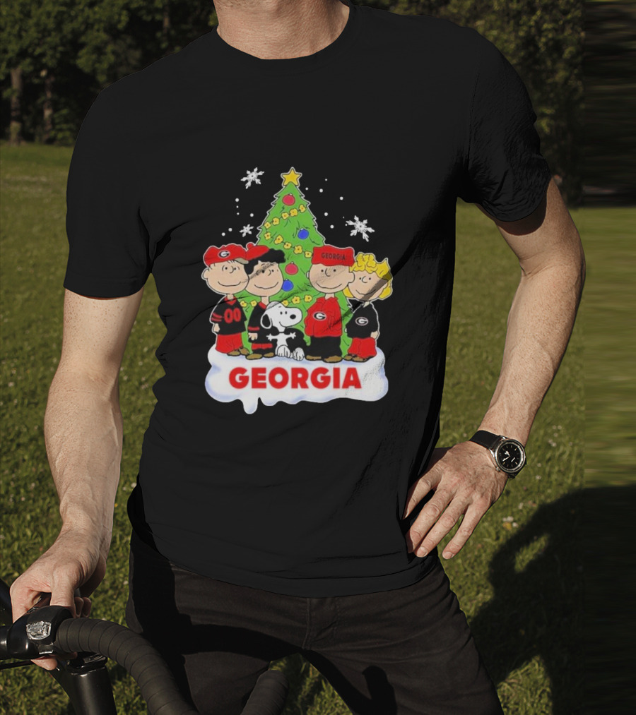 Georgia Bulldogs Snoopy And Friends Christmas T-Shirt