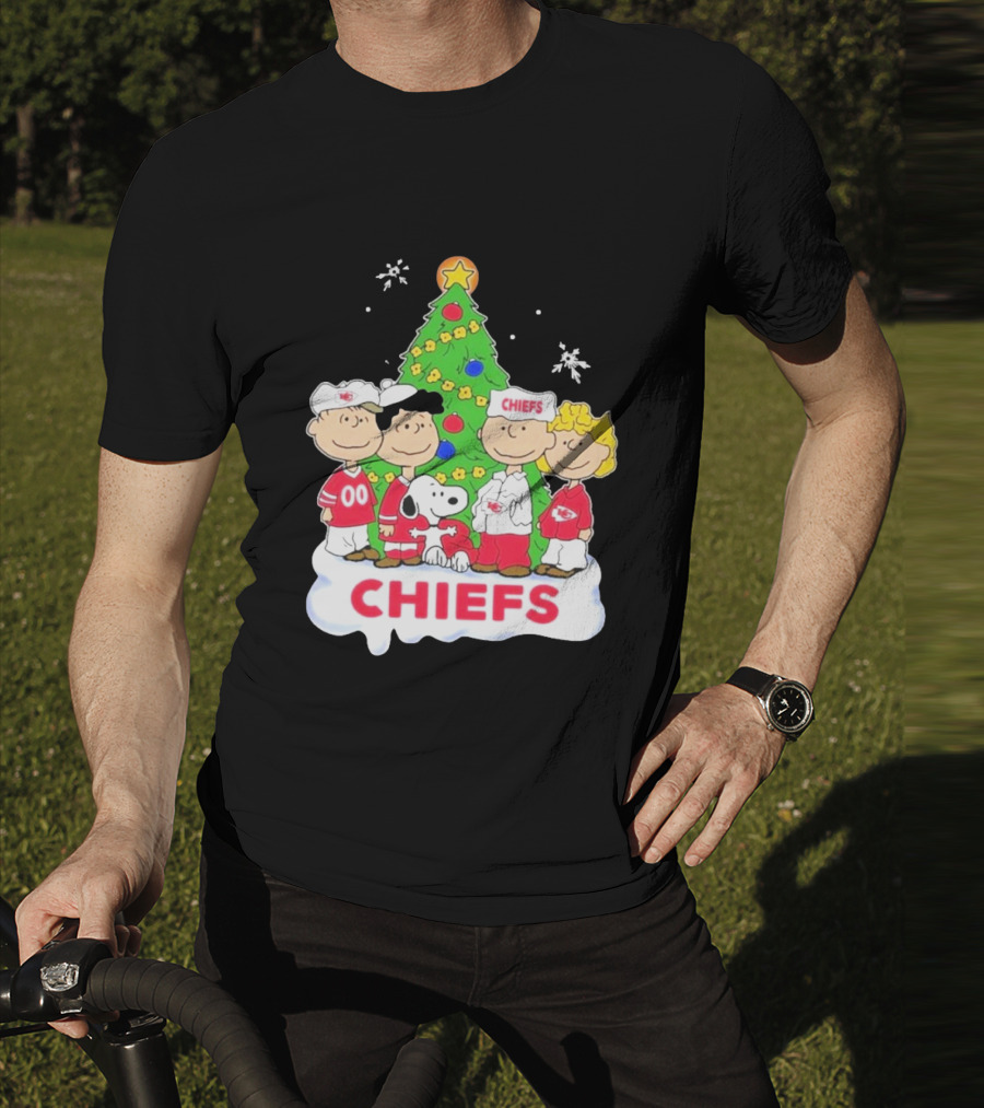 Kansas City Chiefs Snoopy Christmas Peanuts Characters Chiefs NFL Holiday T-Shirt