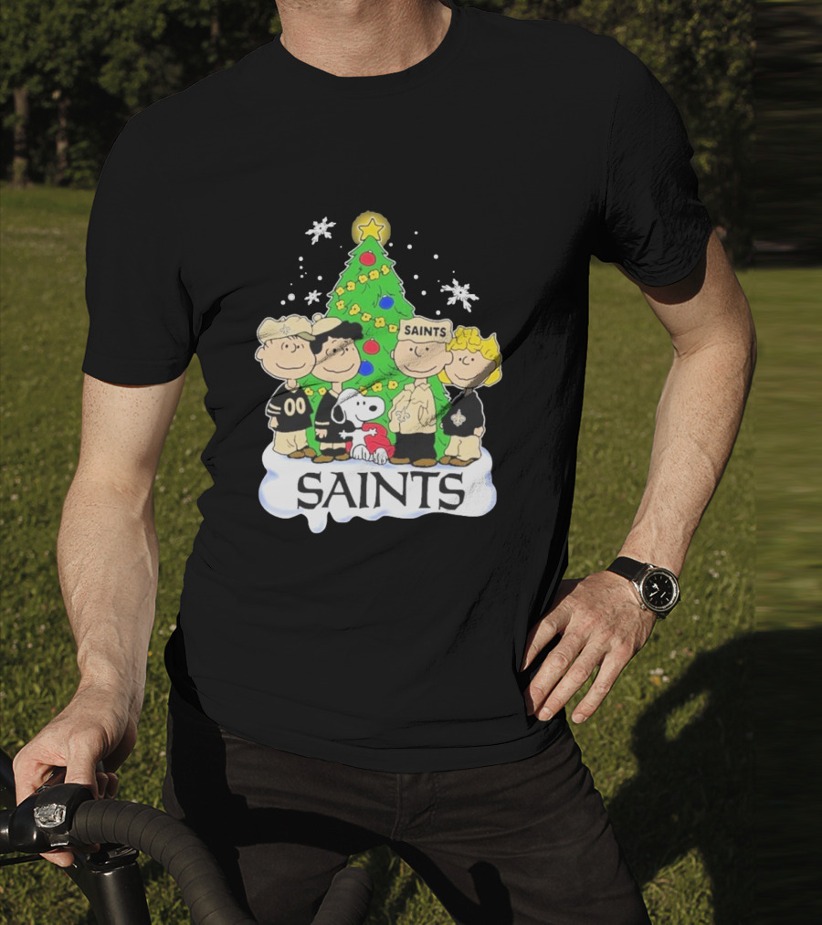 New Orleans Saints Snoopy Christmas Tree Peanuts Characters Snowflakes T-Shirt