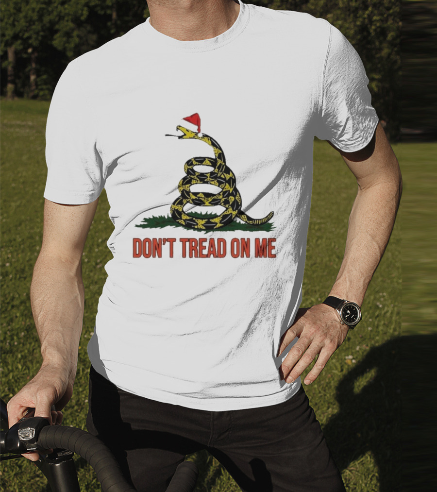 Don’t Tread On Me Christmas Santa Hat Gadsden Flag T-Shirt
