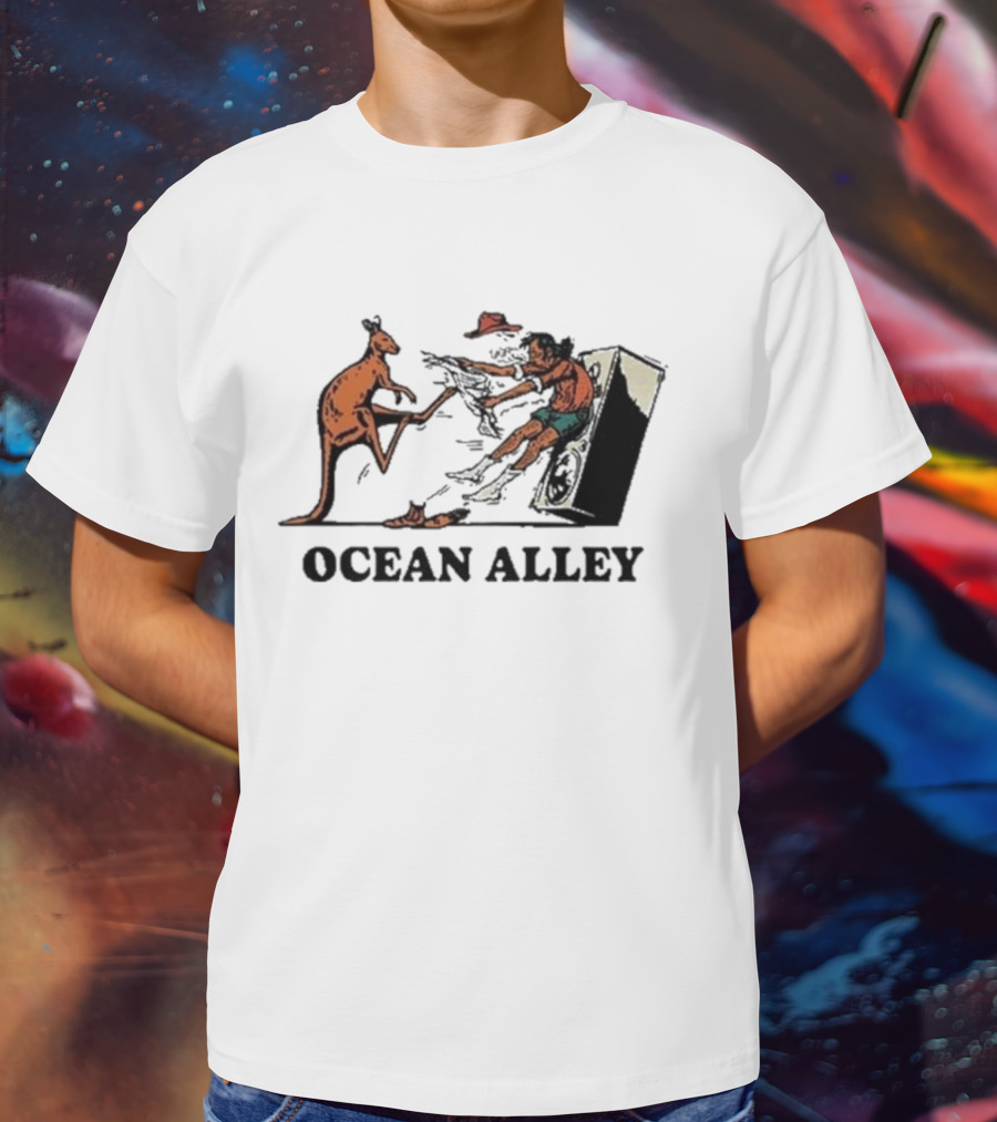 OCEAN ALLEY Kangaroo Laundry Kick T-Shirt