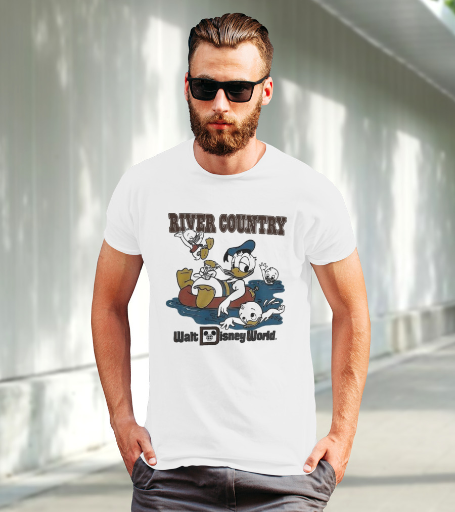 Walt Disney World River Country Duck Characters Floating Scene T-Shirt