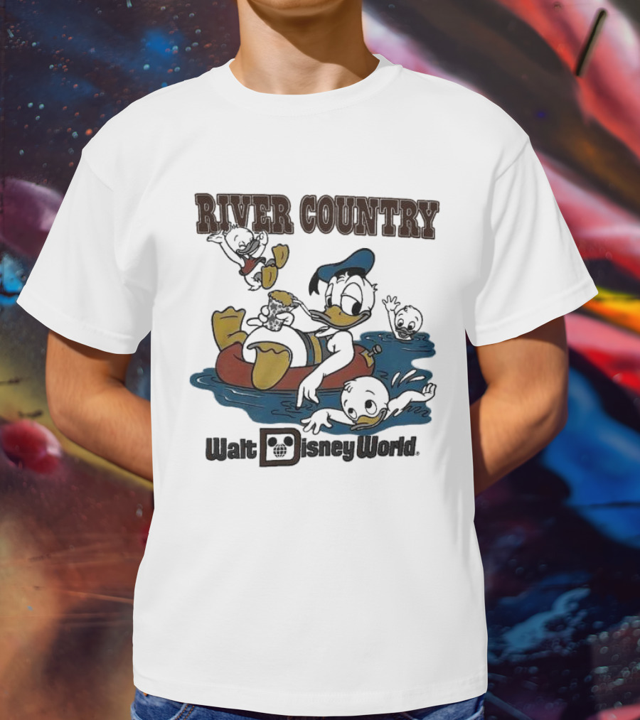 Walt Disney World River Country Duck Characters Floating Scene T-Shirt