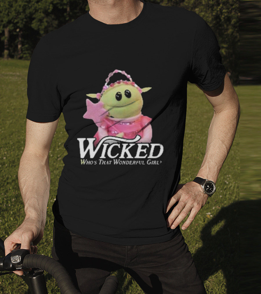 Wicked Who's That Wonderful Girl Alien Princess In Pink T-Shirt