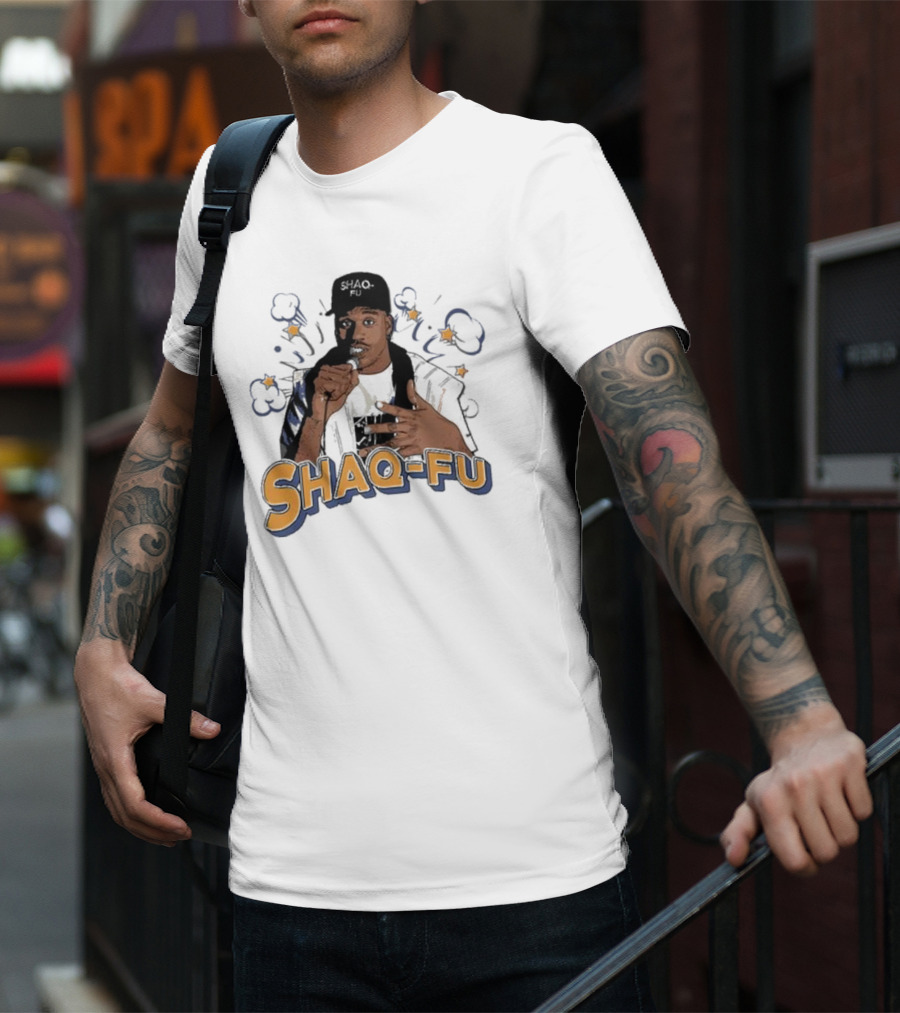 Shaq-Fu Comic Style Microphone Poderes Deportivos Y Comedia Vintage Retro 90s T-Shirt