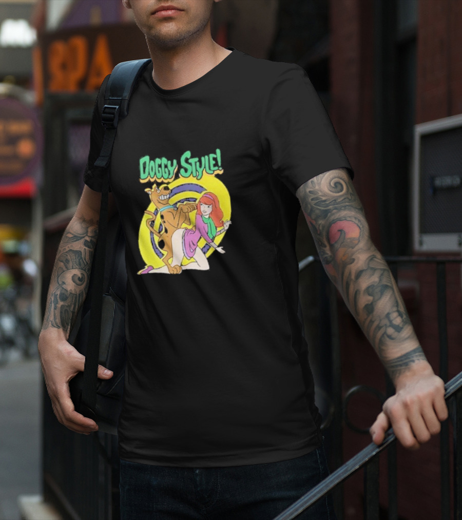 Scooby-Doo Doggy Style Daphne T-Shirt