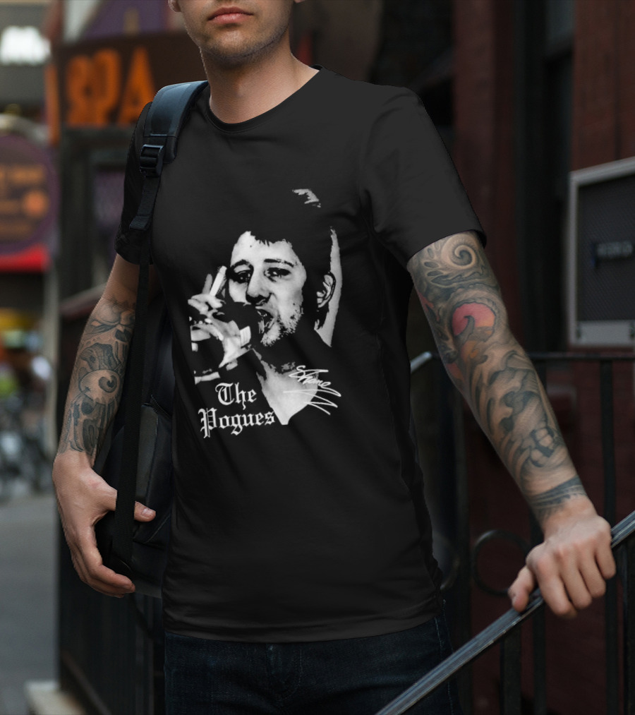 The Pogues Shane MacGowan Smoking Black And White Photo T-Shirt