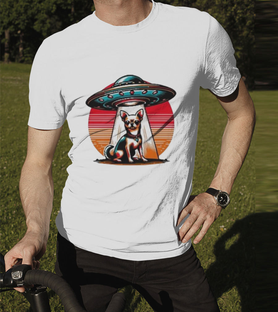 UFO Chihuahua Funny Alien Encounter Retro Sunset T-Shirt