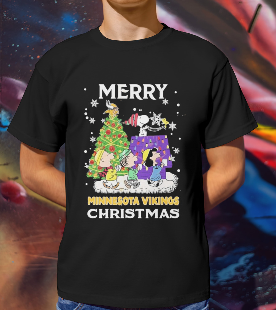 Merry Christmas Minnesota Vikings Snoopy Peanuts Holiday T-Shirt