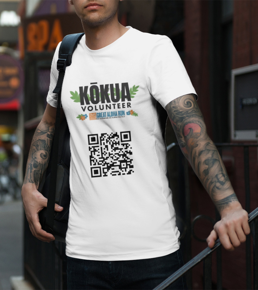 Kokua Volunteer Great Aloha Run Ke Kukinii Me Ke Aloha Pau Ole QR Code T-Shirt