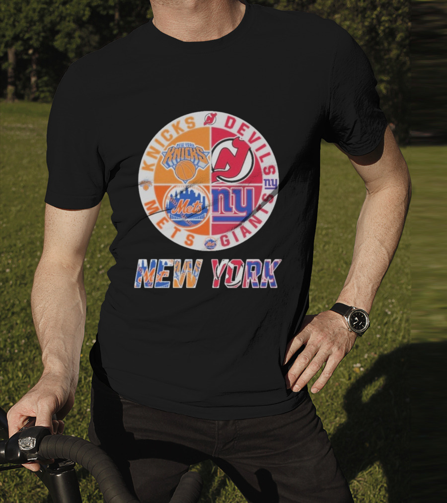 New York Knicks Mets Giants New Jersey Devils Basketball Baseball Football Hockey T-Shirt