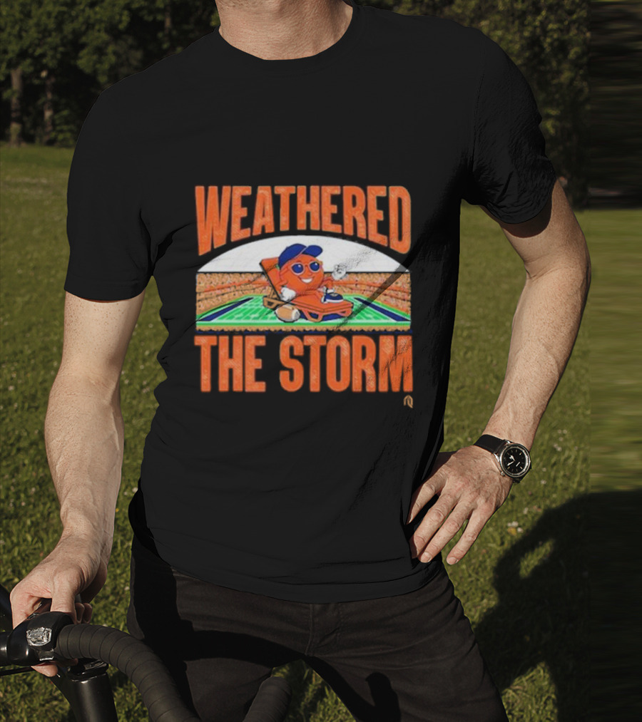 Syracuse Orange Weathered The Storm Lounge Mascot On Field T-Shirt