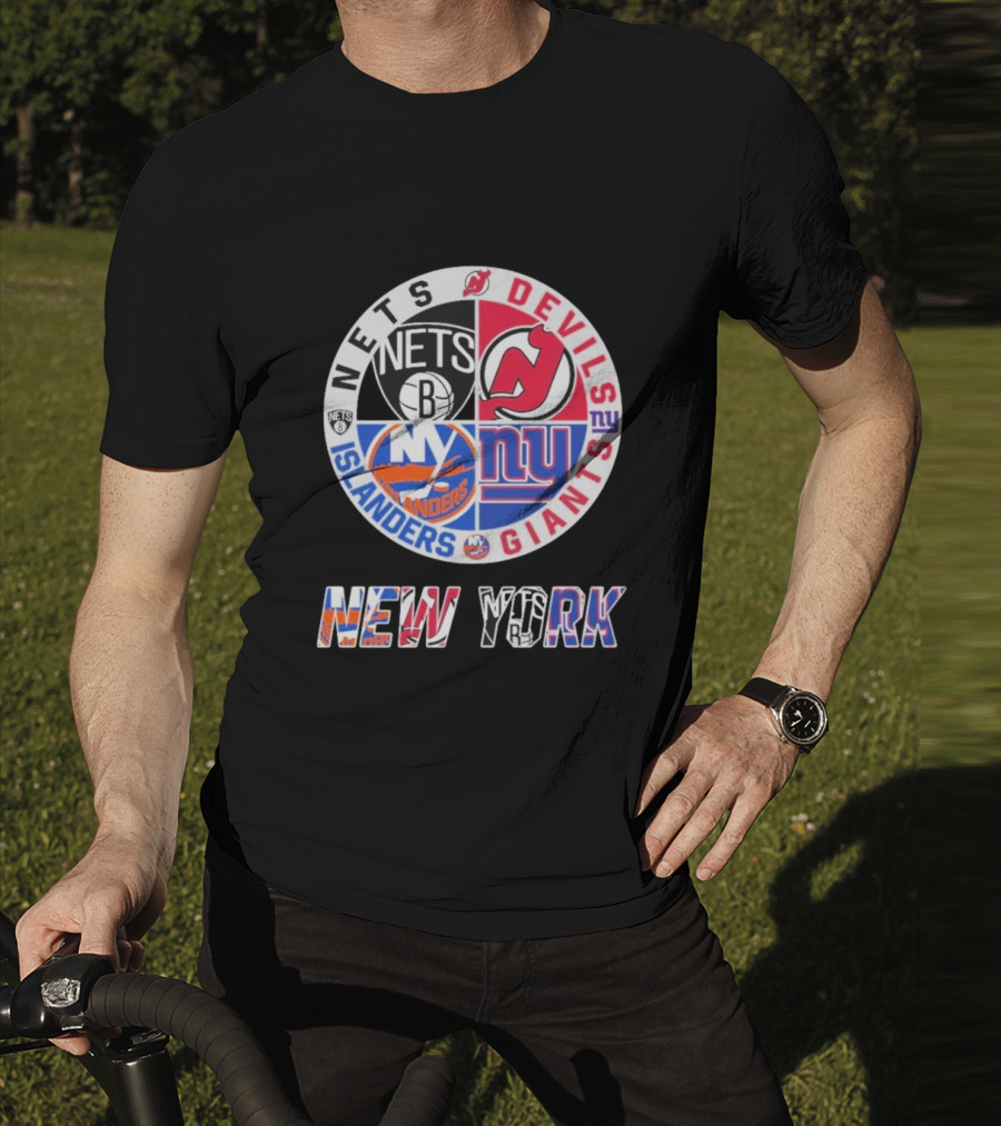 Brooklyn Nets New Jersey Devils New York Islanders New York Giants New York T-Shirt