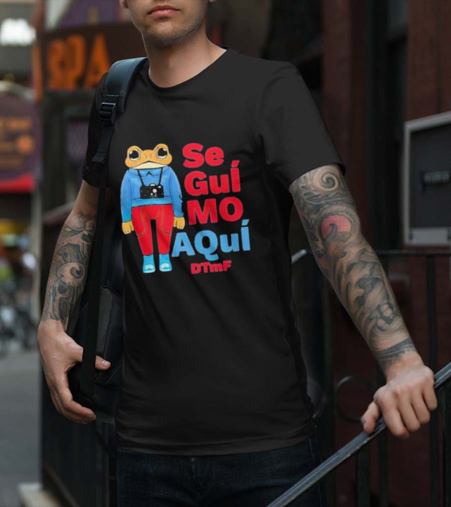 Se Guí Mo Aquí DTMF Frog With Camera T-Shirt