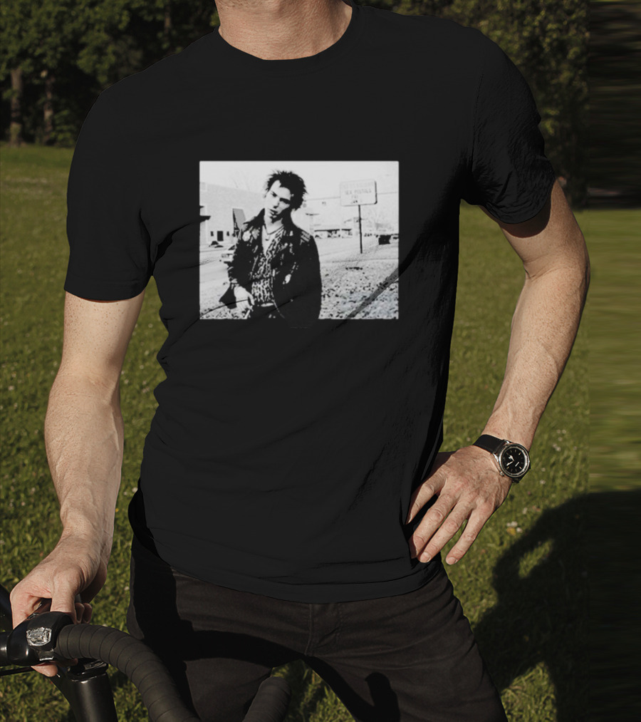 Sex Pistols Babylon Sid Vicious Street Scene Retro Punk Style T-Shirt