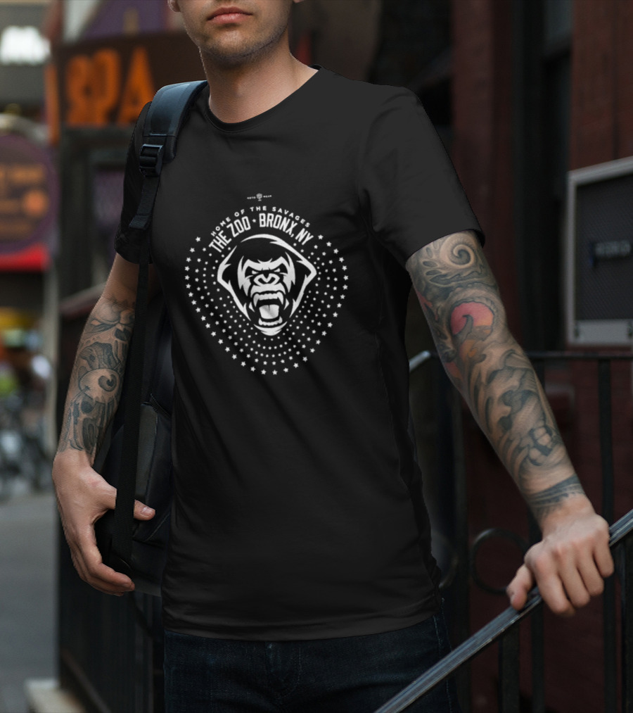 The Zoo Bronx NY Home Of The Savages Roaring Gorilla Star Pattern T-Shirt