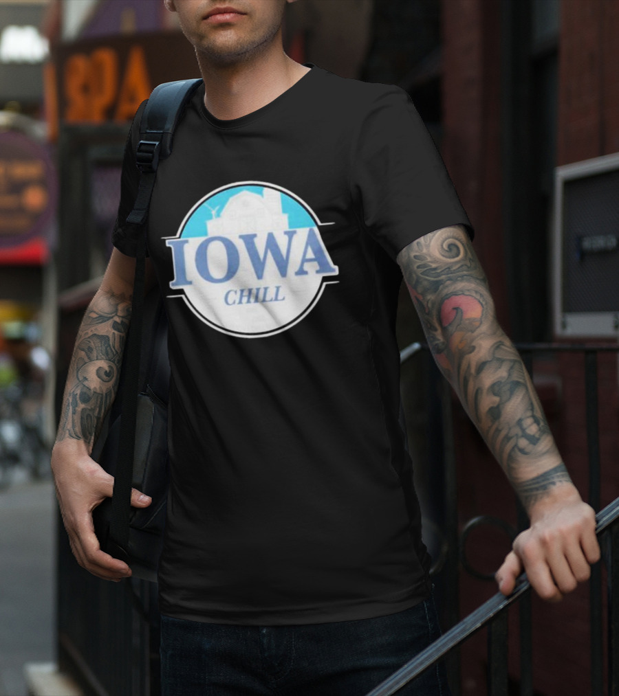 Iowa Chill Barn Windmill Circle T-Shirt