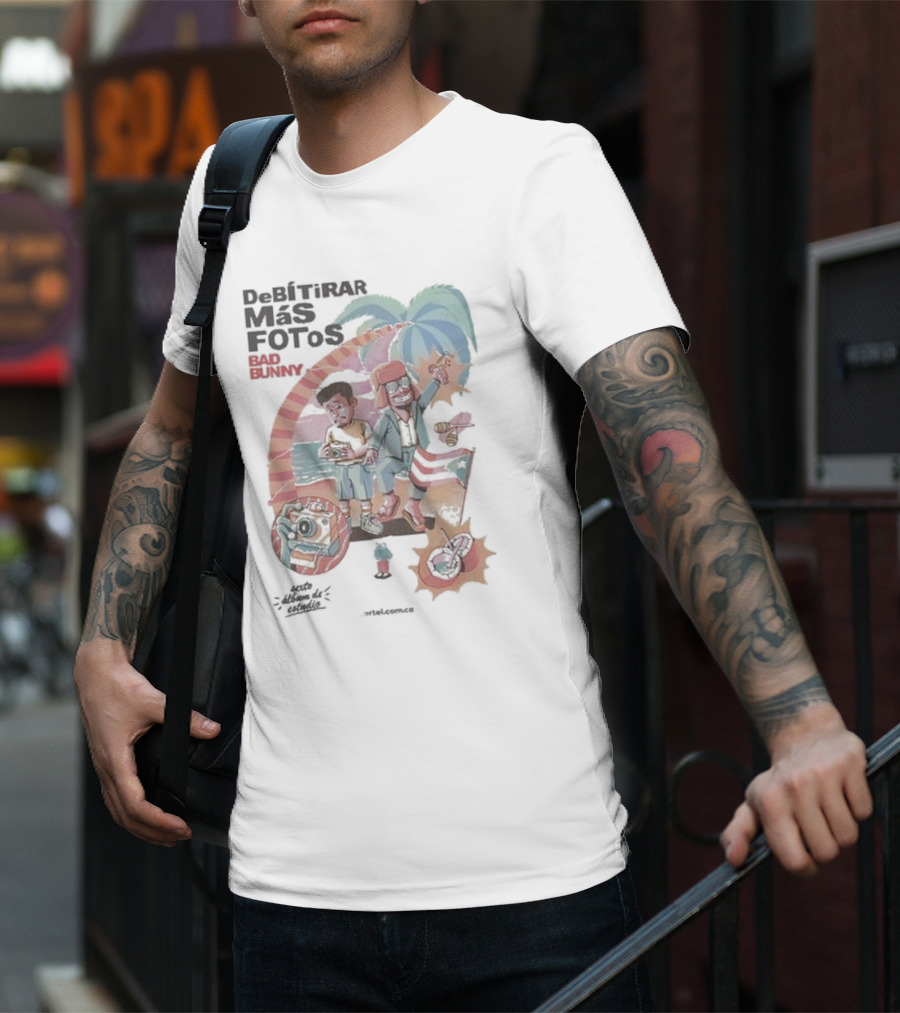 Debí Tirar Más Fotos Bad Bunny Isla Magica Palm Trees Tropical Vibes T-Shirt